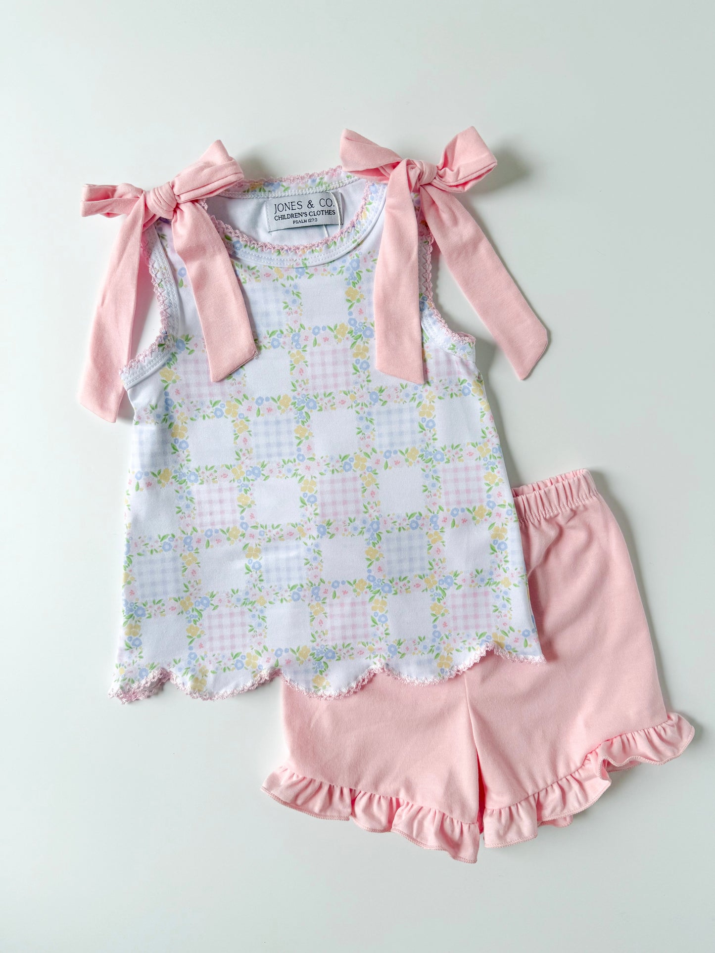 Pretty Patchwork Girl’s Short Set